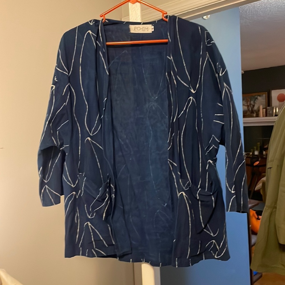 Po-em Cardi in Hoja small